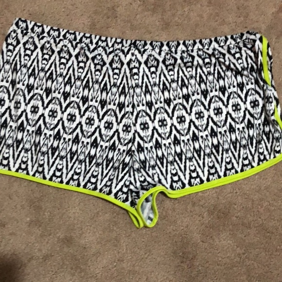 Apt 9 Sleepwear Aztec Tribal Shorts XXL - Picture 3 of 3